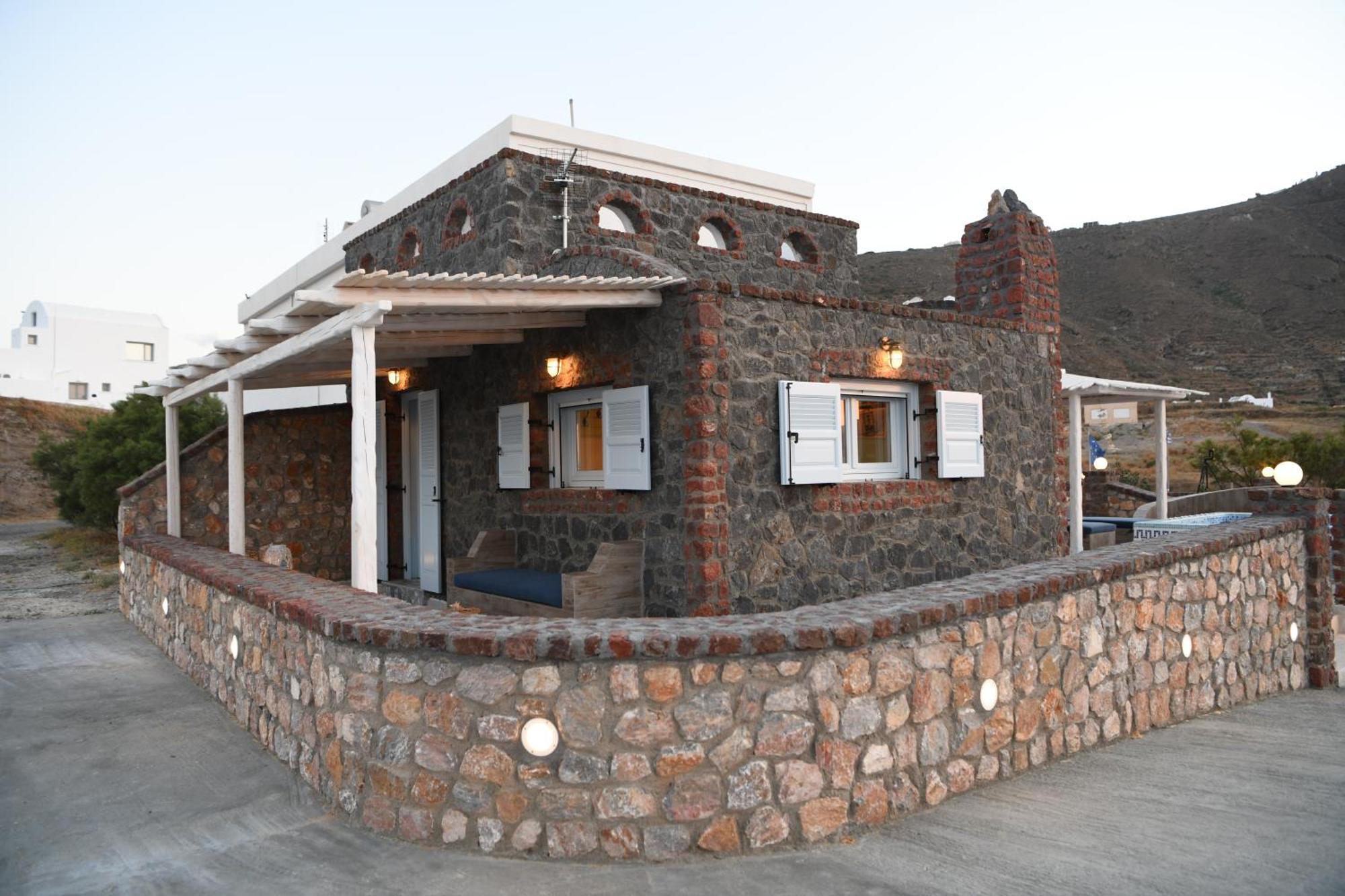 Starlight Luxury Seaside Villa & Suites Imerovigli  Exteriör bild
